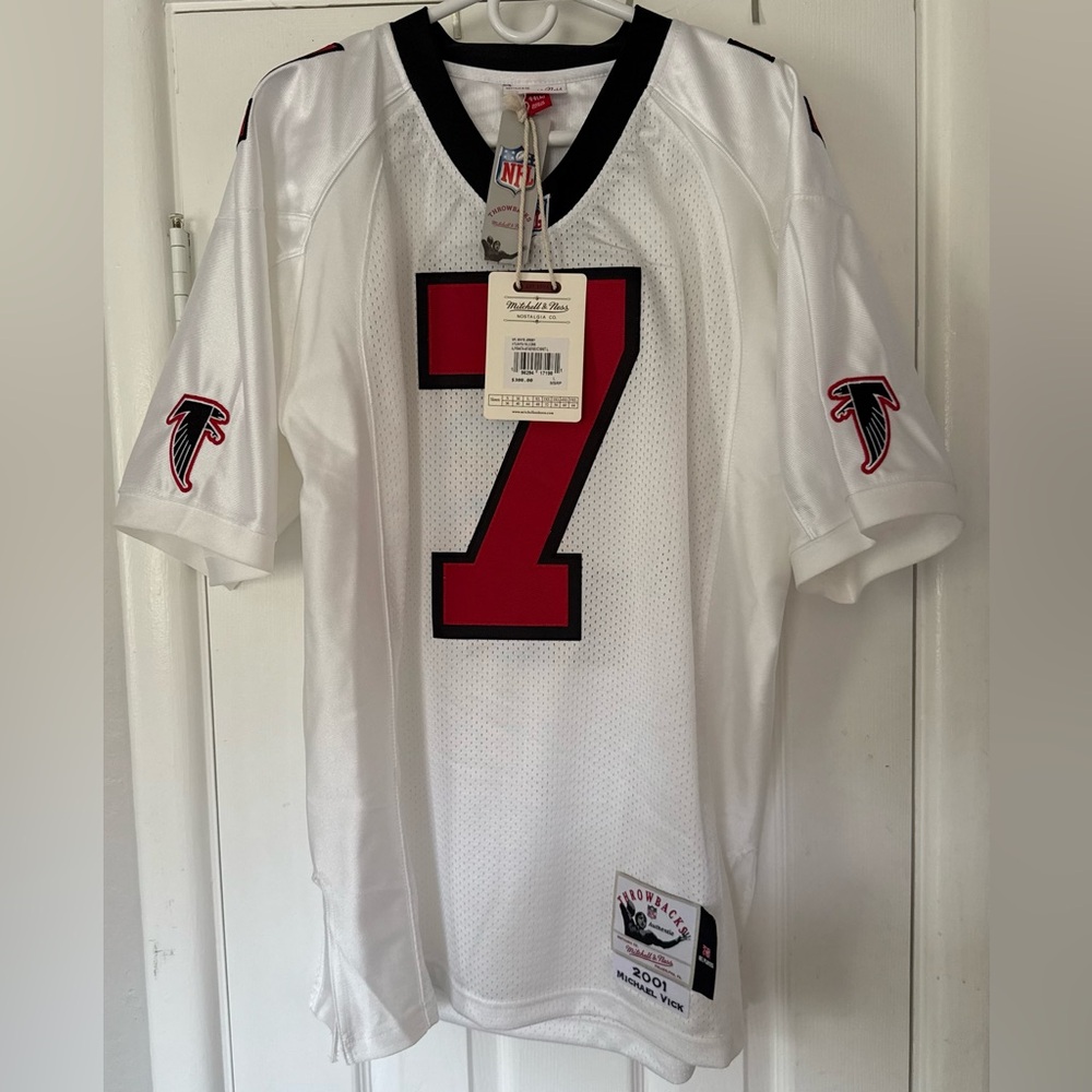 Mitchell and Ness Michael Vick Atlanta Falcons White 2001 Authentic Jersey NFL